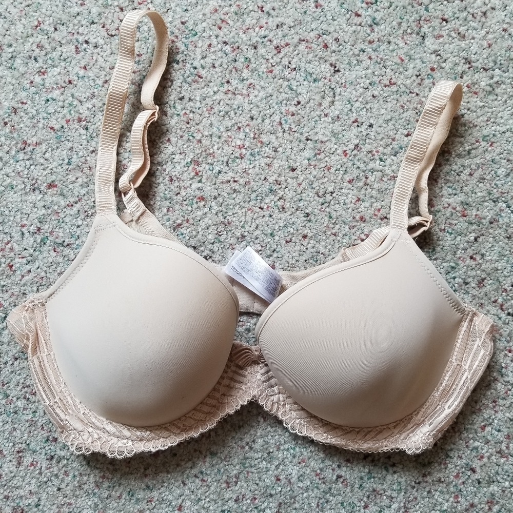 Wacoal 34B padded bra Underwire back clasp neutral color